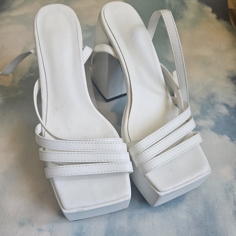 White Platform Strappy Sandals Naked Wolfe Look A Like - Picture 16 of 16
